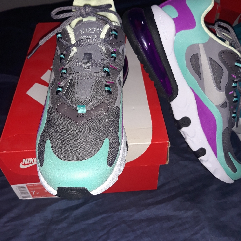 Nike Air Max 27 React - Picture 3 of 9